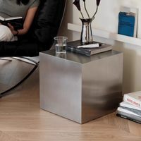 Table d'appoint carrée en acier inoxydable de luxe italien, table d'angle minimaliste moderne pour salon, table basse design