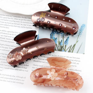 กิ๊บติดผมสไตล์ฝรั่งเศสสุดหรู ขนาด 8 ซม. กิ๊บหนีบผมแบบยุโรปและอเมริกา สีทอง ประดับดอกไม้และโบว์ สำหรับเด็กผู้หญิง กิ๊บติดผมรูปดอกไม้ แบบสั่งทำ - Product Image 1