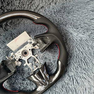 Spot Nuevos productos Los más vendidos Volante de cuero perforado de fibra de carbono para volante de coche Infiniti Q50 - Product Image 4