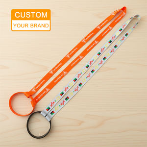 Logo personalizzato in plastica PVC <span class=keywords><strong>Silicone</strong></span> tazza di birra e vino porta cordino per tazze - Product Image 1