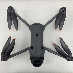 Mavic 4 Pro สำหรับการถ่ายภาพทางอากาศ - ชุดคลาสสิคมาสเตอร์พร้อมเลนส์ Hasselblad 4/3 เทเลโฟโต้ระยะกลาง โดรนควอดคอปเตอร์ VS Mavic 3 Pro - Product Image 1