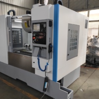 Usine chaude Machine Vmc855 bureau 3/4/5 axes CNC centre d'usinage Vertical fraiseuse CNC