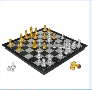 Altın ve gümüş renk yapma katlanır lüks manyetik satranç tahtası plastik Set