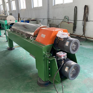 Centrífuga Decantadora Horizontal de Alta Capacidade para Separação de Sólidos e Líquidos em Soluções Químicas - Product Image 2
