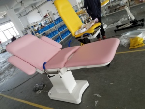 Letto Elettrico per Parto e Chirurgia Ostetrica e Ginecologica - Product Image 1