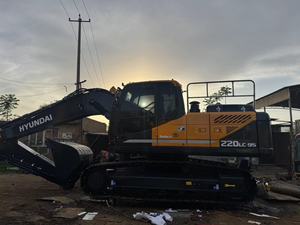 Excavadora Hyundai 220-9 210 de 22 Toneladas Usada de Marca Reconocida en Oferta, Mejor Rendimiento, con Instalación, Pocas Horas, EPA CE - Product Image 2