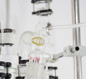 Réacteur en verre monocouche de 5 L avec moteur, cuve de réaction chimique agitée pour laboratoire, dotée d'une télécommande - Product Image 2