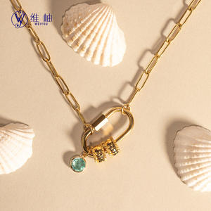 Collier en forme de trombone avec pierre de naissance en 12 couleurs, personnalisable avec nom gravé, cadeau pour femme, idéal pour le dropshipping Shopify POD - Product Image 4