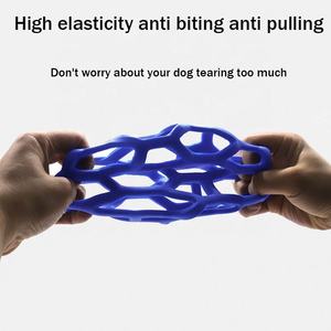 Pet fabrika toptan köpek oyuncak içi boş top TPR plastik bite dayanıklı elastik kauçuk top noel çan pet oyuncak top - Product Image 3