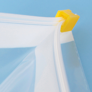 Emballage en plastique transparent à fermeture éclair personnalisée, sac en poly pour vêtements chemises baumes à lèvres - Product Image 4