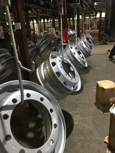 ล้อรถบรรทุกแบบใหม่ ขนาด 22.5x8.25 11R22.5 ผลิตจากอะลูมิเนียมฟอร์จ  ไม่มียางใน สีโครเมียมเงิน รุ่นรับประกัน 5 ปี - Product Image 3