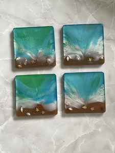 Elegante Juego de Posavasos de Resina Diseñado para Mesa de Centro, Mesa de Comedor y Decoración del Hogar con Acabado Duradero y Apariencia Elegante - Product Image 4