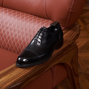 Chaussures Brogues Goodyear en cuir de veau de style britannique pour hommes, chaussures décontractées rétro à bout rond faites à la main - Product Image 4