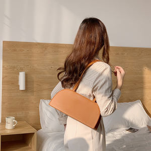 Nouveau sac à bandoulière pour femme en couleur unie avec logo personnalisé coréen, sac à main tendance pour femme - Product Image 2