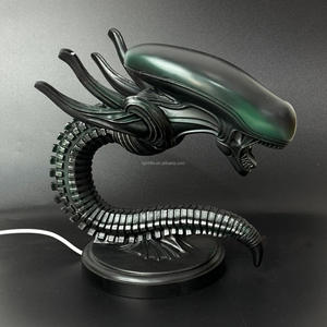 Nieuw Ontwerp Creatieve Buitenaardse Lampen Sci-Fi Huisdecoratie Hars Ornament Buitenaardse Schepsel Tafellamp Voor Slaapkamer Halloween Cadeau - Product Image 2