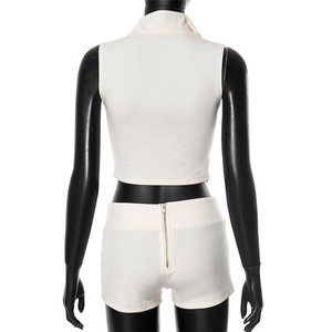 Completo Casual da <span class=keywords><strong>Donna</strong></span> in Due Pezzi, Top Corto Senza Maniche con Logo Personalizzato e <span class=keywords><strong>Pantaloncini</strong></span> a Vita Alta - Product Image 6