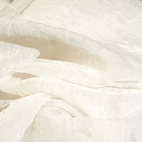 Tissu de rideau gaufré en polyester FR intrinsèque, ignifuge NFPA 701, largeur 300 cm, blanc