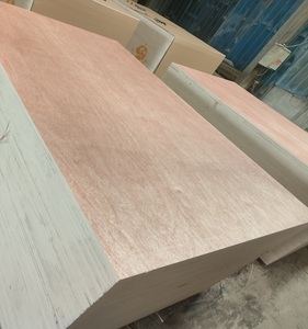 Madera Contrachapada de Bintangor al por Mayor, 12mm/15mm/18mm, <span class=keywords><strong>Precio</strong></span> Económico, <span class=keywords><strong>Calidad</strong></span> Estándar Europea - Product Image 1