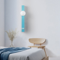 Applique murale minimaliste en fer, lumière de chambre à coucher, abat-jour blanc, bande LED, lampe linéaire, petite lampe Macaron à intensité variable