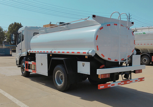 Camion-citerne à carburant de 10 000 litres à prix réduit avec distributeur de ravitaillement mobile à vendre - Product Image 4