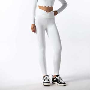 Leggings Sportivi Corti da <span class=keywords><strong>Donna</strong></span> per Yoga, Pilates e Allenamento, a Vita Alta Incrociata, Asciugatura Rapida, Effetto Push-Up, Contenitivi, <span class=keywords><strong>Taglie</strong></span> <span class=keywords><strong>Forti</strong></span> - Product Image 6