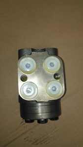 Pièces de moteur Pompe de direction assistée 1695445M91 pour tracteur MF - Product Image 6