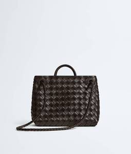 Bolso de mano Bottega BV con silueta alargada en piel Intrecciato flexible, con detalle de nudo distintivo y cierre deslizante Veneta - Product Image 5