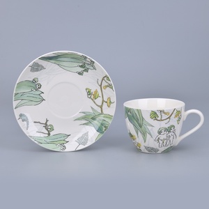 Tasse à café en céramique créative et exquise à motif floral pour le thé de l'après-midi, avec assiettes pour le petit-déjeuner - Product Image 2