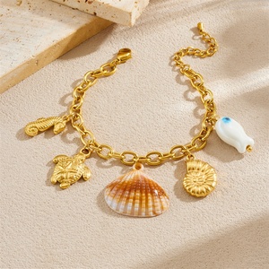 Bracelet tendance en acier inoxydable plaqué or, mélange de pendentifs en forme de fleur, de cœur et de motif marin, bracelet classique - Product Image 6