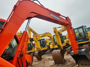 Mini-excavatrice sur chenilles d'occasion Doosan DX75 modèle 2020, 7,4 tonnes, haute puissance, moteur hydraulique 65 kW, boîte de vitesses, pompe à engrenages - Product Image 4