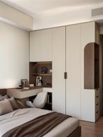 Armoire intégrée en bois massif avec bureau intégré pour la rénovation de la chambre d'adolescent