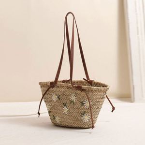 <b>Straw</b> Woven <b>Bag</b> Fresh Flower Embroidery New Shoulder <b>Bag</b> Seaside Holidays Beach <b>Bags</b> - Product Image 2