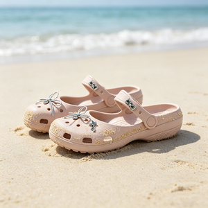 Zuecos Mary Jane con Logotipo Personalizado para Mujer, Estilo Balletcore, Zapatos de Jardín de EVA con Dijes Plateados, Sandalias Ligeras para Damas - Product Image 6
