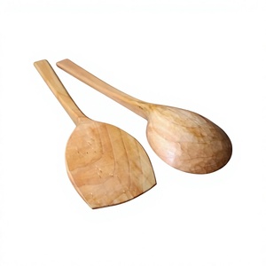 Ensemble de 2 cuillères de cuisine en bois naturel, ustensiles de cuisine faits à la main pour remuer, mélanger, servir, cuisiner - Product Image 4