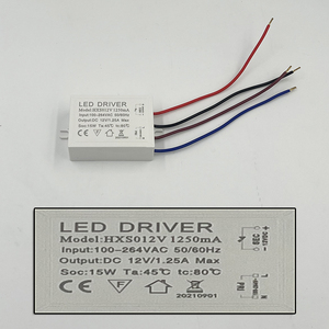Alimentatore switching a tensione costante DC12V da 7-72W in scatola di plastica - Product Image 4
