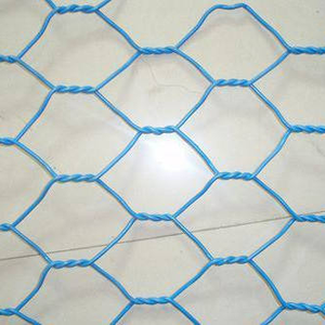 Galvanized Twisted Hexagonal PVC <b>Wire</b> <b>Mesh</b> Fence for Poultry and Animal Enclosure Yuking Brand 0.3mm-1.2mm <b>Wire</b> Gauge - Product Image 2