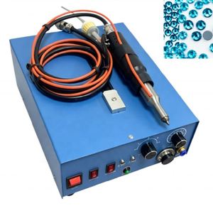 Machine <span class=keywords><strong>de</strong></span> transfert <span class=keywords><strong>de</strong></span> pierres thermocollantes à grande vitesse <span class=keywords><strong>avec</strong></span> <span class=keywords><strong>gabarit</strong></span> diamant pour la production <span class=keywords><strong>de</strong></span> vêtements - Product Image 2