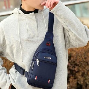 Bolso de <span class=keywords><strong>pecho</strong></span> impermeable con conector para auriculares, bolso de <span class=keywords><strong>hombro</strong></span> ligero para teléfono móvil para hombre, bolso bandolera de <span class=keywords><strong>pecho</strong></span>. - Product Image 6