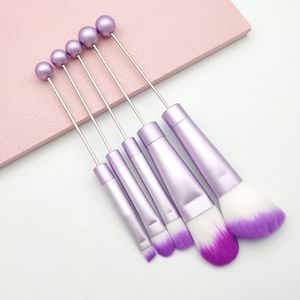 B4001 Neuankömmling Handgemachte Weihnachten Metall Perlen Make-up Pinsel Personal isierte DIY Neuheit Perlen Pinsel für Schmuck herstellung Spielzeug - Product Image 2