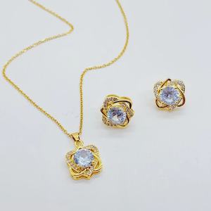 Vente en gros de collier à breloques en pierre de zircon à la mode en acier inoxydable ensemble de bijoux pour femmes - Product Image 3