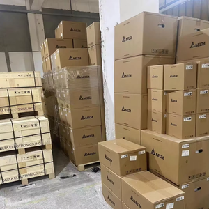DVP16EC00R3 Delta PLC โปรแกรมเมเบิลคอนโทรลเลอร์ รีเลย์เอาต์พุต 16 I/O ของแท้ - Product Image 1