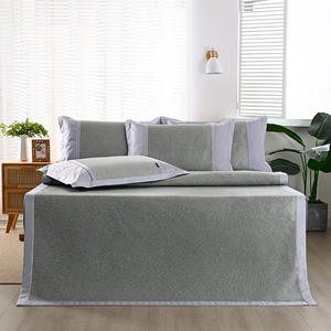 Ensemble de tapis rafraîchissants en rotin Duoxi 1,5 m pour lit, 3 pièces, jacquard solide glycine, usage domestique, sensation soie glacée pliable - Product Image 1