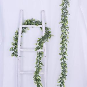 Guirnalda de Eucalipto Artificial Colgante, Planta Verde Resistente a los Rayos UV, Decoración para Arcos de Boda, Paredes, Interiores y Exteriores - Product Image 6