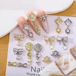 Nouvelle mode coloré amour coeur tulipe conception ongles Zircon breloques <span class=keywords><strong>rose</strong></span> bleu couleur claire Zicon ongles déco ornements - Product Image 4
