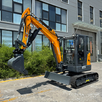 Mini-excavatrice sur chenilles compacte de 3,5 tonnes et 4 tonnes en gros avec plusieurs accessoires pour l'utilisation en jardin et en ferme