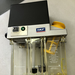 <span class=keywords><strong>Pompe</strong></span> à lubrification électrique <span class=keywords><strong>SKF</strong></span> pour huile et <span class=keywords><strong>graisse</strong></span>, modèle original MKU2-12BC10000 924 24DC, capacité 2L 3L - Product Image 1
