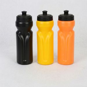 Botella de agua deportiva sin BPA, botella de plástico a prueba de fugas, 600 ml, ligera para ciclismo, senderismo, gimnasio - Product Image 4