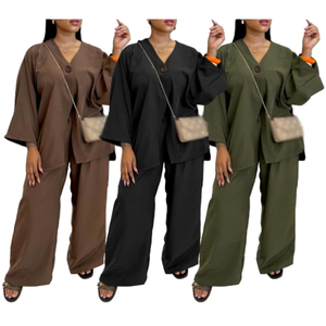 ชุดเซ็ตสองชิ้นสำหรับผู้หญิง คุณภาพสูง ระบายอากาศได้ดี สไตล์ลำลอง: เสื้อแขนกุดและกางเกงขายาวทรงกว้าง แฟชั่น - Product Image 1