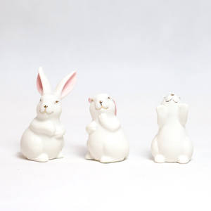 कस्टम मिनी सफेद चीनी मिट्टी ईस्टर बनी खरगोश मूर्ति सजावट इनडोर, आउटडोर ईस्टर सजावट चलनेवाली परिवार आइटम उपहार के लिए बिक्री - Product Image 1