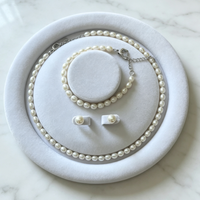 Parure de bijoux en perles de riz pour femme : collier, bracelet, boucles d'oreilles en perles de riz d'eau douce 7-8 mm, argent 925, vente en gros, sur mesure, idéal pour le bureau